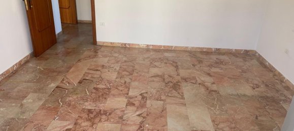 4-salle Appartement à Vasto, Italy No. 285037 10