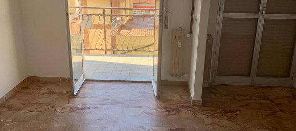 4-salle Appartement à Vasto, Italy No. 285037 3