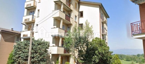 Apartamento de 2 dormitorios en Besana in Brianza, Italy No. 216199 2