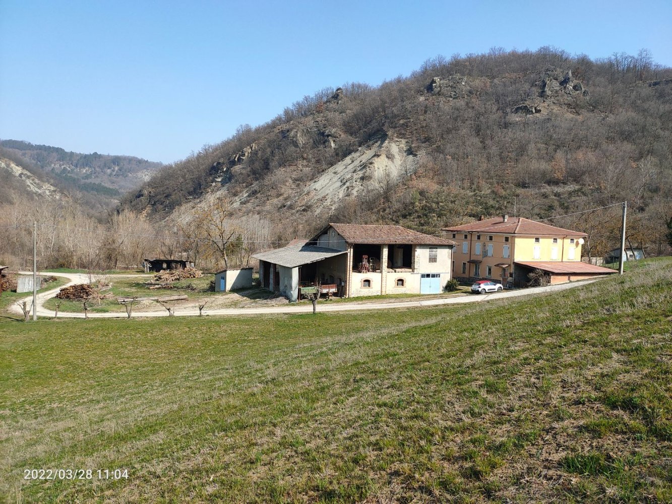 6 rooms House in Pianello Val Tidone, Italy No. 254519