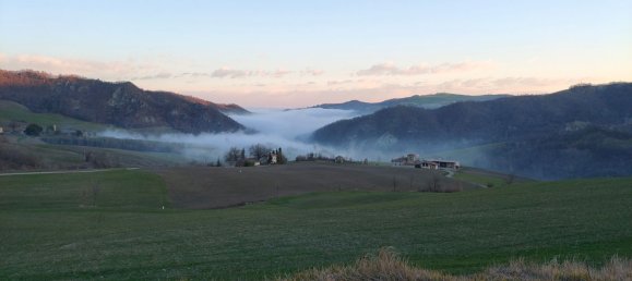 6 rooms House in Pianello Val Tidone, Italy No. 254519 28