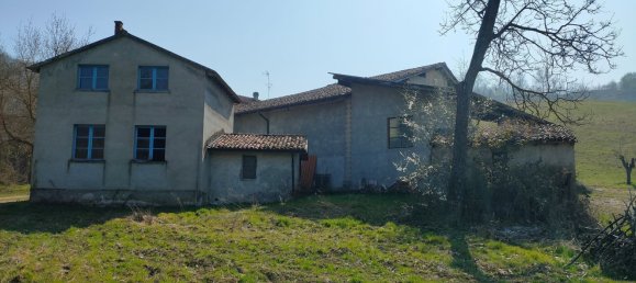 6 rooms House in Pianello Val Tidone, Italy No. 254519 21