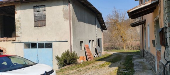 6 rooms House in Pianello Val Tidone, Italy No. 254519 13