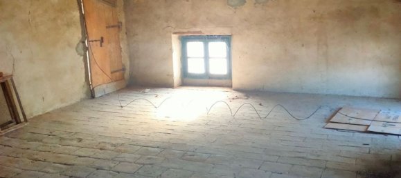 6 rooms House in Pianello Val Tidone, Italy No. 254519 19