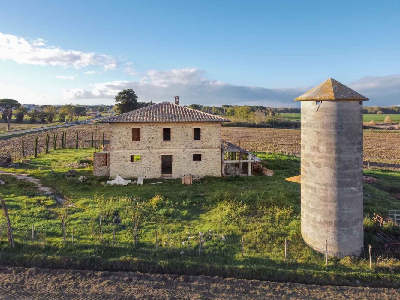 7 rooms House in Castiglione del Lago, Italy No. 58451