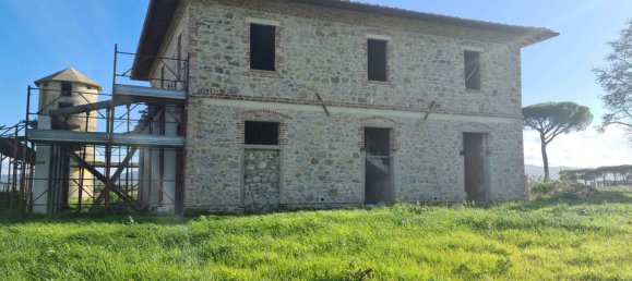 7 rooms House in Castiglione del Lago, Italy No. 58451 24