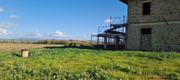 7 rooms House in Castiglione del Lago, Italy No. 58451 21