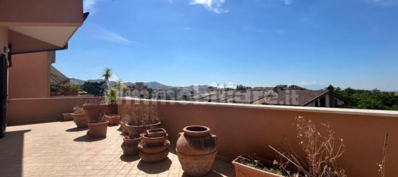 4 bedrooms Duplex in Caserta, Italy No. 293618 9