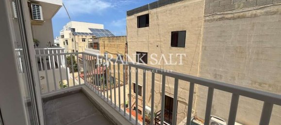 2 bedrooms Apartment in Pembroke, Malta No. 2951 8