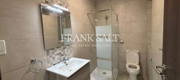 2 bedrooms Apartment in Pembroke, Malta No. 2951 4