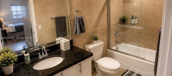 2 chambres propriété commerciale à louer à Miami, Miami-Dade, Florida, USA № 615030 11