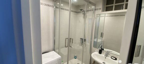 Apartamento de 2 dormitorios en Seine-Saint-Denis, France No. 325401 8
