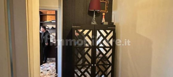 2 bedrooms Apartment in Florence, Italy No. 265776 3