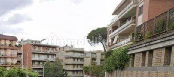 5 rooms Commercial property in Rome, Italy No. 279353 12