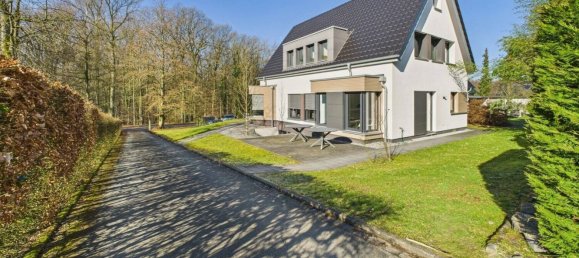 Edificio de 15 habitaciónes en Lippe, Germany No. 192997 2