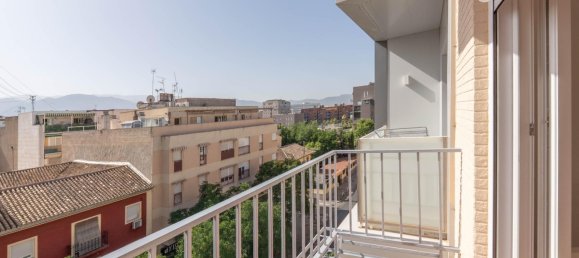 2 bedrooms Apartment in Granada, Spain No. 166654 2