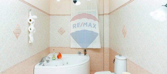 Apartamento de 4 dormitorios en Trecastagni, Italy No. 357413 13