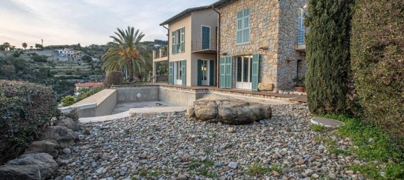 Вилла с 3 спальнями в Бордигера, Италия № 108938 38