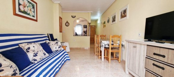 Apartamento de 2 dormitorios en Torrevieja, Spain No. 177447 3