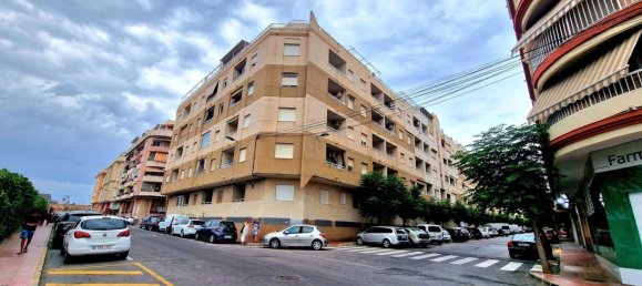 Apartamento de 2 dormitorios en Torrevieja, Spain No. 177447 25