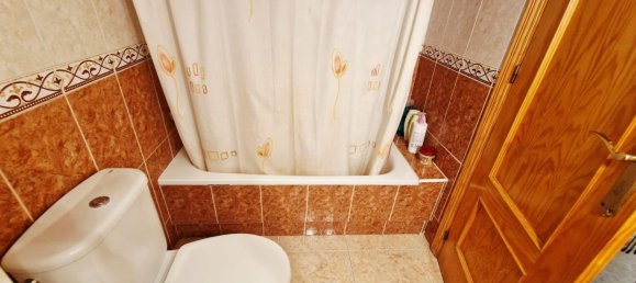 Apartamento de 2 dormitorios en Torrevieja, Spain No. 177447 17
