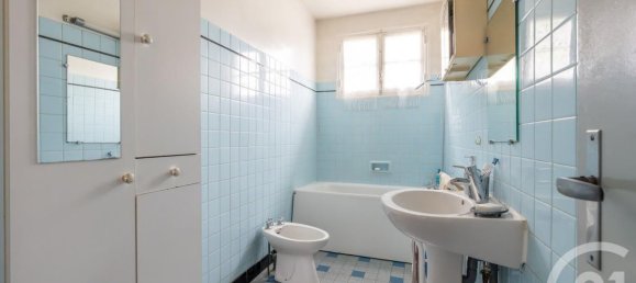 Casa de 3 dormitorios en Noisy-le-Grand, France No. 285731 14