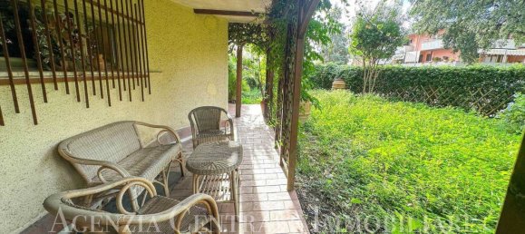 6 rooms Apartment in Grosseto, Italy No. 214729 10