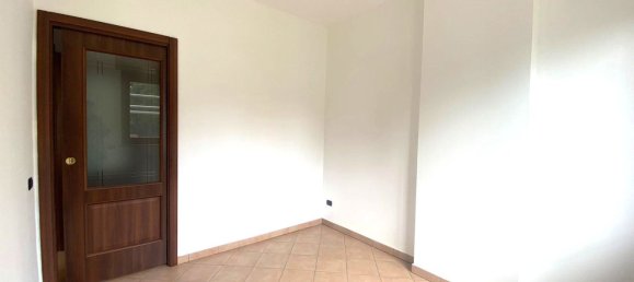 2 rooms Apartment in Vinovo, Italy No. 155233 9