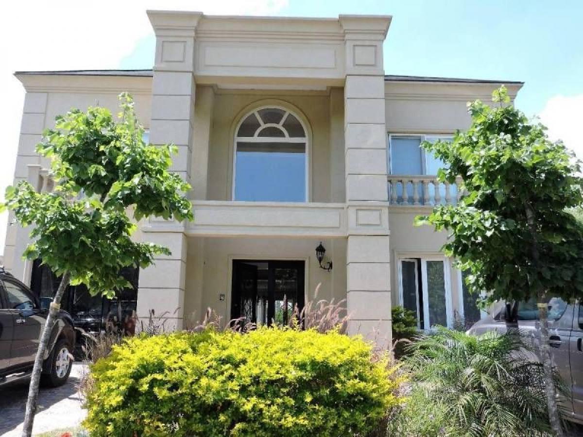 4 bedrooms House in Tigre, Argentina No. 380