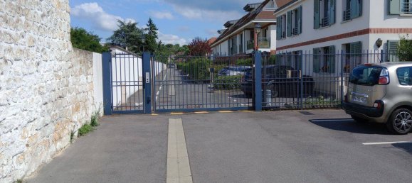 2 غرف نوم شقة في L'Isle-Adam, France رقم 334362 2