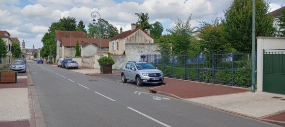 2 غرف نوم شقة في L'Isle-Adam, France رقم 334362 8