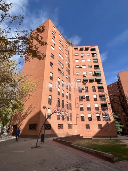 4 bedrooms Apartment in Madrid, Spain No. 192753