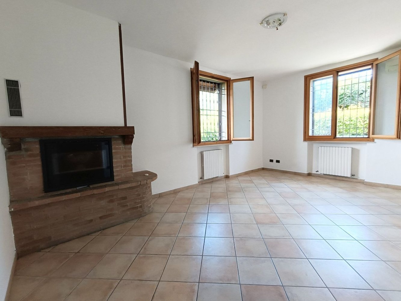 4 bedrooms Villa in Forlì, Italy No. 314105