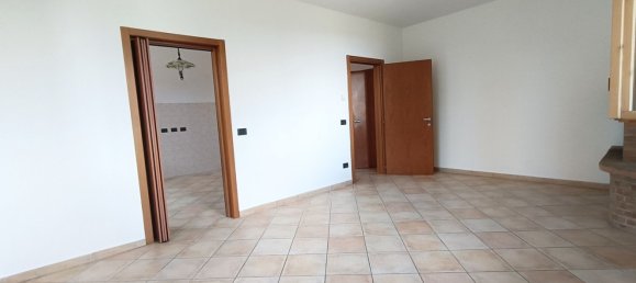 4 bedrooms Villa in Forlì, Italy No. 314105 3