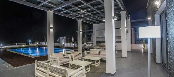 Дом с 6 спальнями в Айя Напа, Кипр № 6384 4