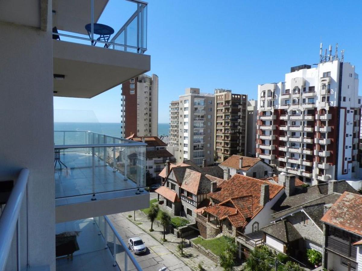 2 bedrooms Apartment in Mar del Plata, Argentina No. 101675
