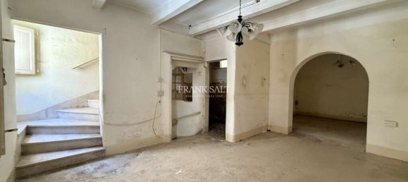 Таунхаус с 4 спальнями в Флориана, Мальта № 3066 4