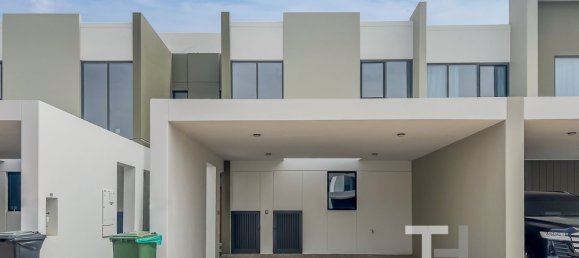 3 bedrooms Townhouse in Dubai Land, UAE No. 28618 2