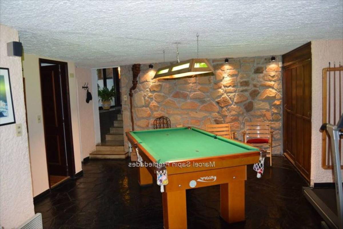 4 bedrooms House in Montevideo, Uruguay No. 1578