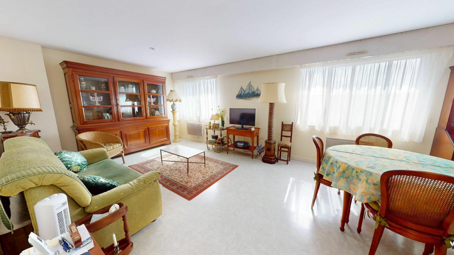 2 bedrooms Apartment in Royan, France No. 303969