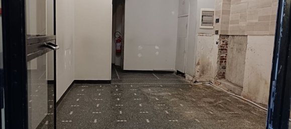 35m² Commercial property in Genoa, Italy No. 36917 6