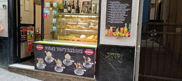 35m² Commercial property in Genoa, Italy No. 36917 4