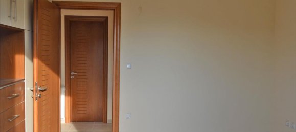 Недвижимость с 4 спальнями в Коринф, Греция № 7658 10