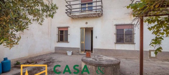 6 bedrooms House in Pratella, Italy No. 325680 7