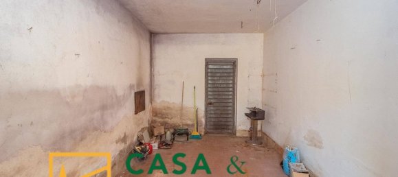 6 bedrooms House in Pratella, Italy No. 325680 9