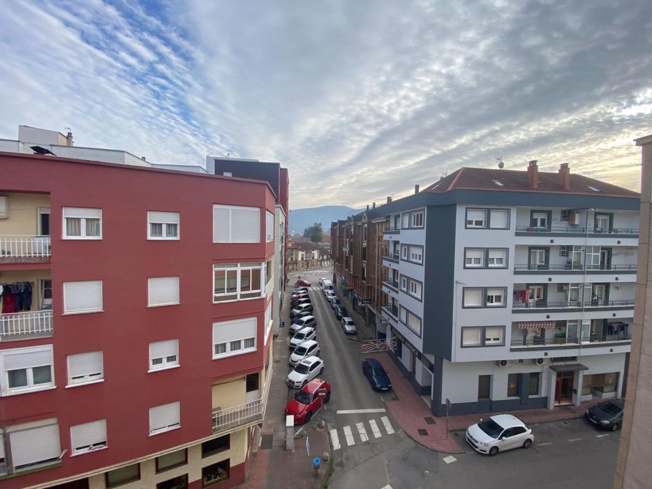 3 bedrooms Apartment in Los Corrales de Buelna, Spain No. 202189