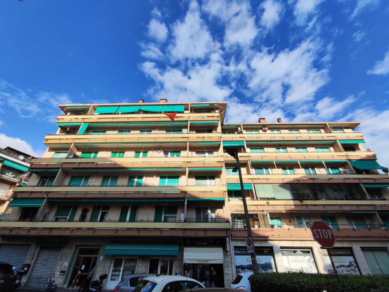 3غرفة شقة في Rapallo, Italy رقم 213860