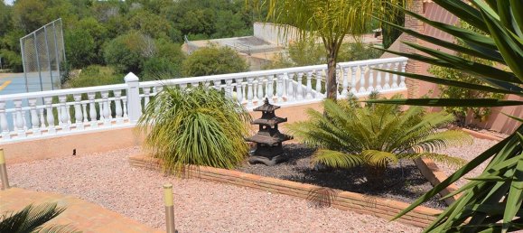 Villa de 4 dormitorios en Cabo Roig, Spain No. 1854 6