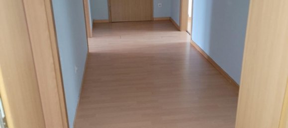 Квартира с 3 спальнями в Нинбург, Германия № 288725 2