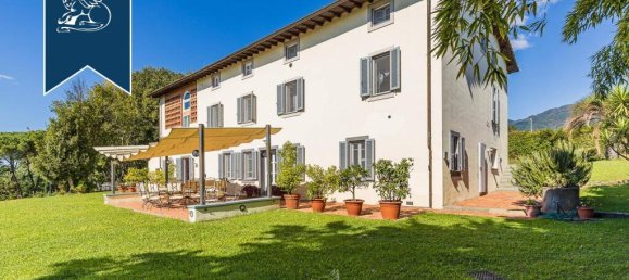 8 bedrooms Villa in Capannori, Italy No. 331193 12